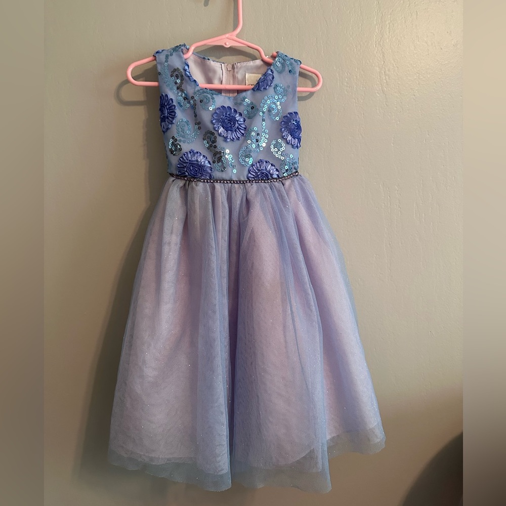 Rare edition dress 4T